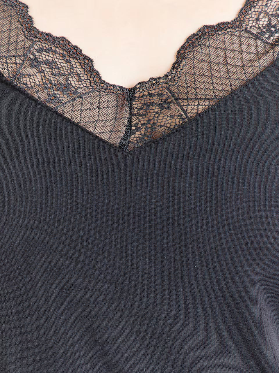 Vero Moda VMKAREN Lace Cami Top